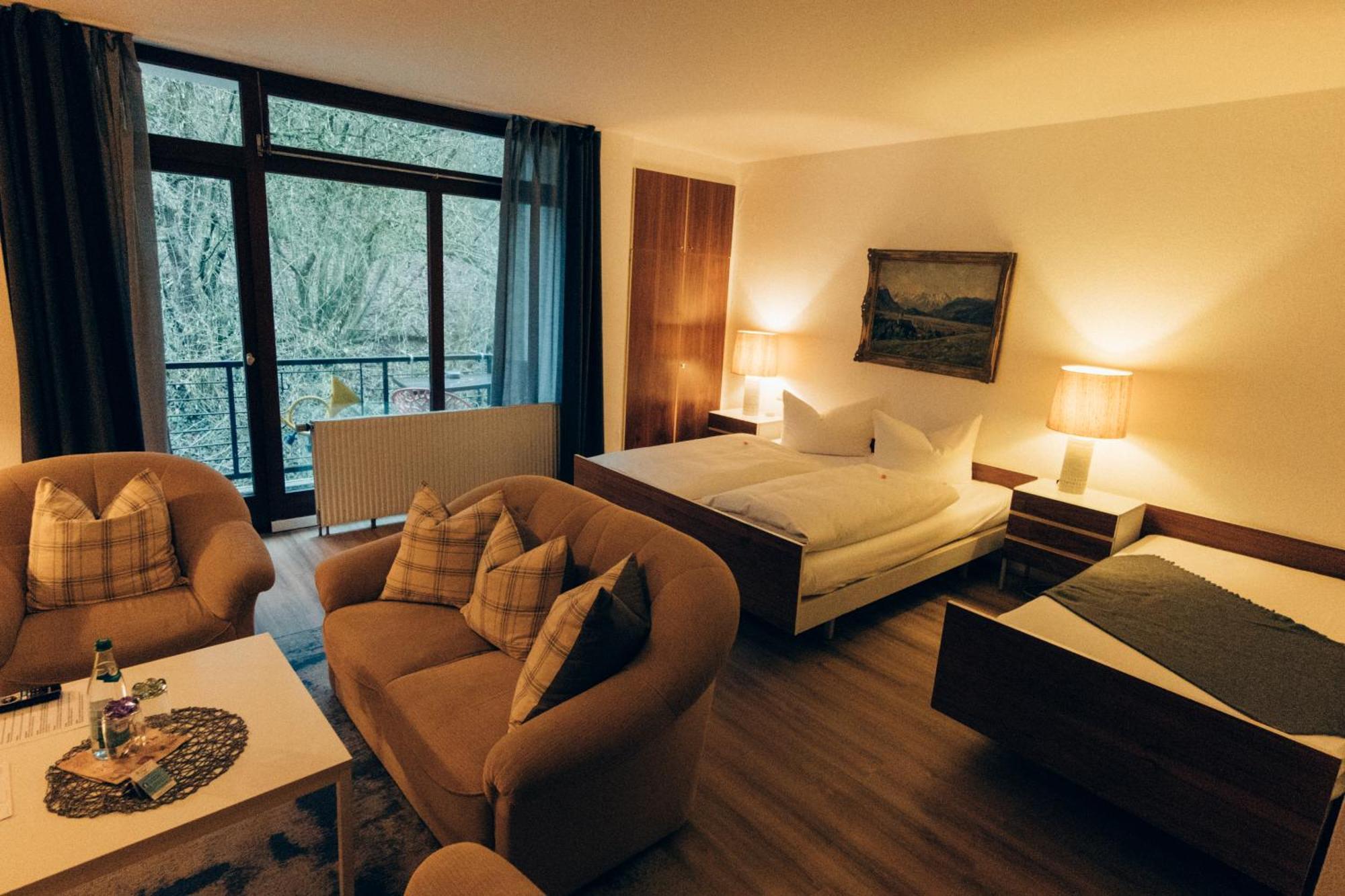 Gasthof Hotel Zur Post Egloffstein Екстериор снимка