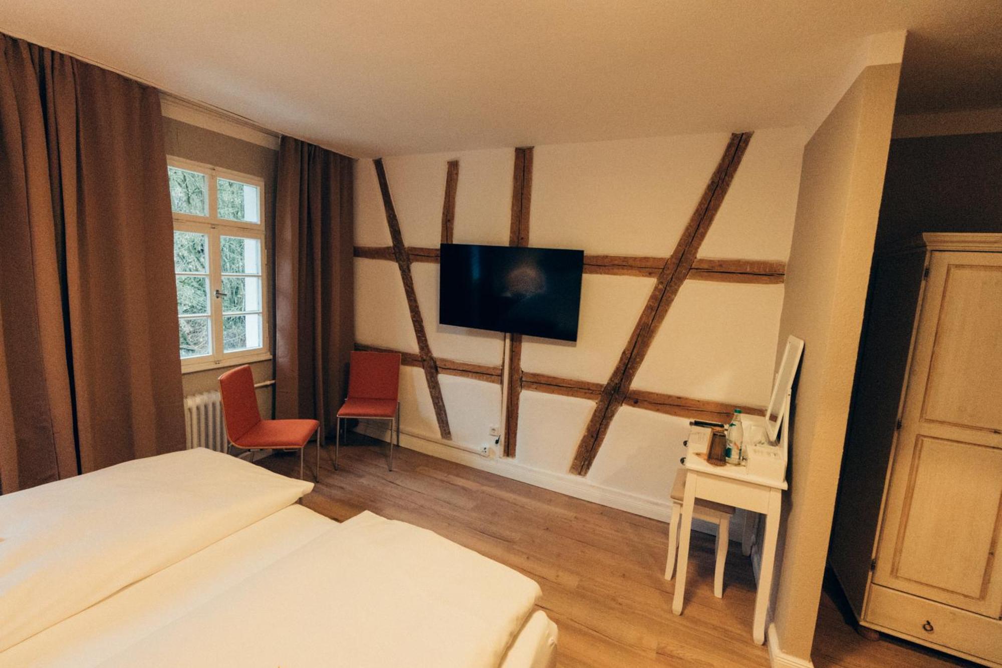 Gasthof Hotel Zur Post Egloffstein Екстериор снимка