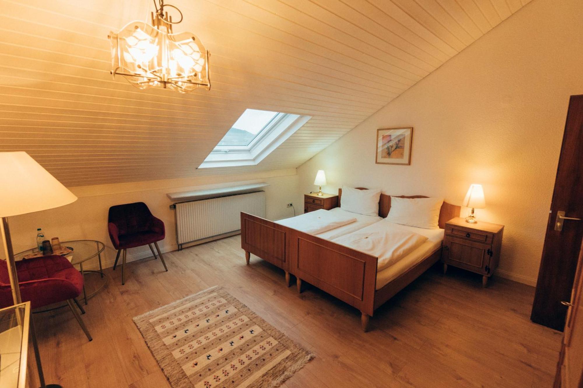 Gasthof Hotel Zur Post Egloffstein Екстериор снимка